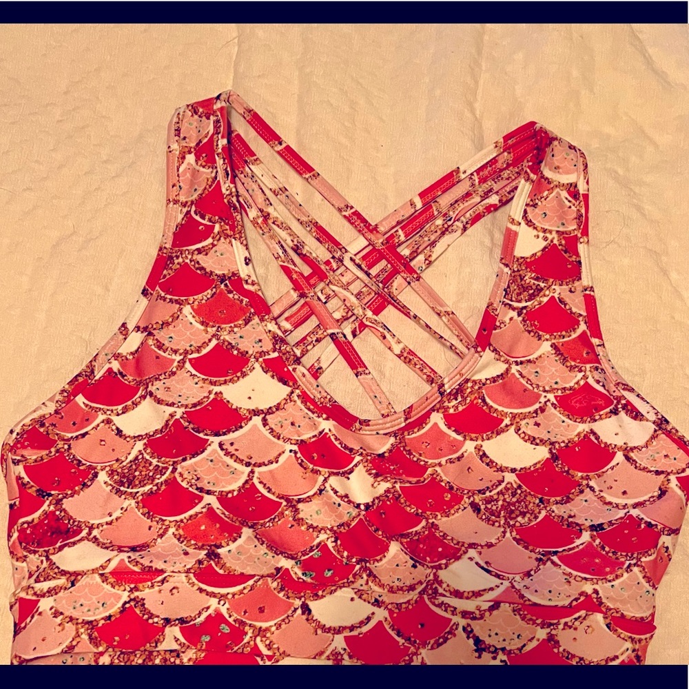 New without tags BBNP mermaid crisscross sports bra Med